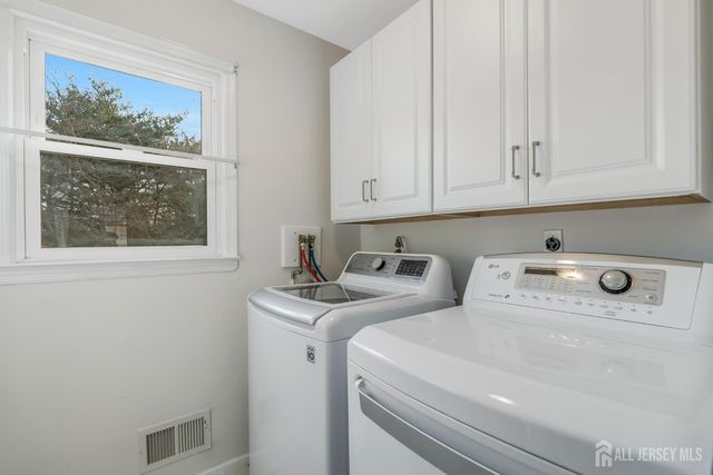 128 Hazelwood Avenue, Middlesex, NJ 08846