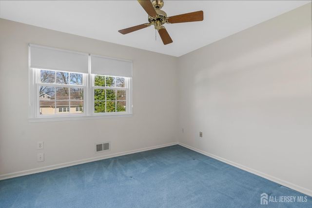 128 Hazelwood Avenue, Middlesex, NJ 08846