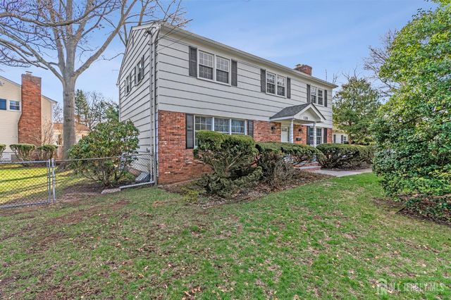 128 Hazelwood Avenue, Middlesex, NJ 08846