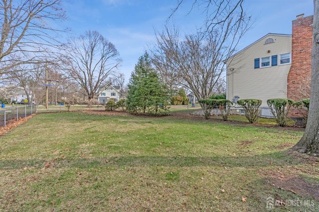 128 Hazelwood Avenue, Middlesex, NJ 08846