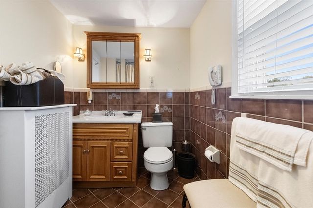 6 Appleton St 2, Watertown, MA 02472