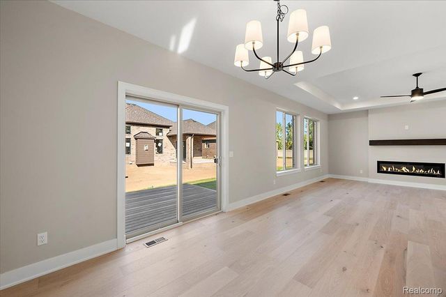 56667 Via Bellano 32, Macomb Township, MI 48042