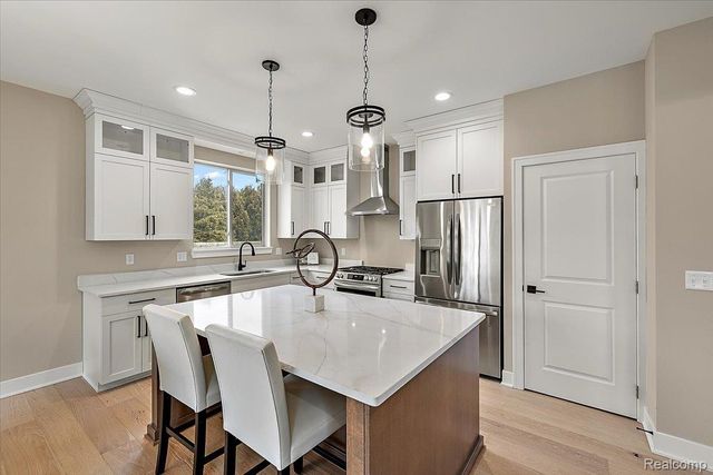 56667 Via Bellano 32, Macomb Township, MI 48042