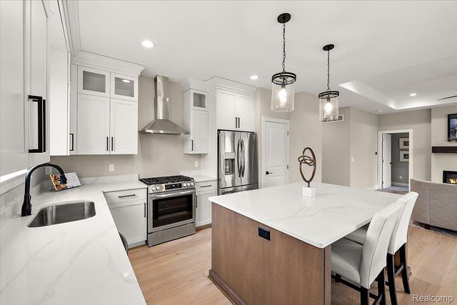 56667 Via Bellano 32, Macomb Township, MI 48042