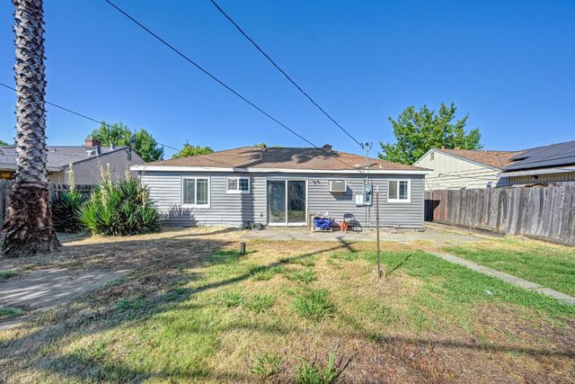 4921 71st St, Sacramento, CA 95820