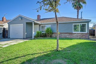 4921 71st St, Sacramento, CA 95820