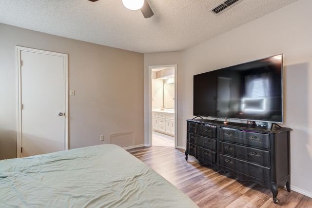 2116 92nd Street, Lubbock, TX 79423