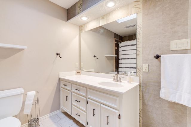 2116 92nd Street, Lubbock, TX 79423