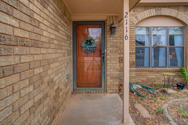 2116 92nd Street, Lubbock, TX 79423