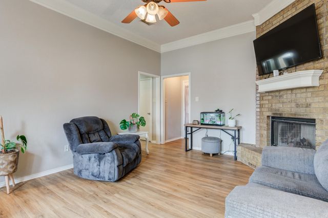 2116 92nd Street, Lubbock, TX 79423