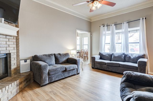 2116 92nd Street, Lubbock, TX 79423