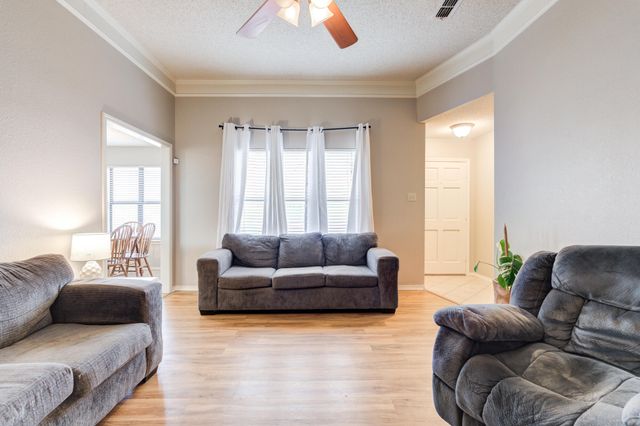 2116 92nd Street, Lubbock, TX 79423