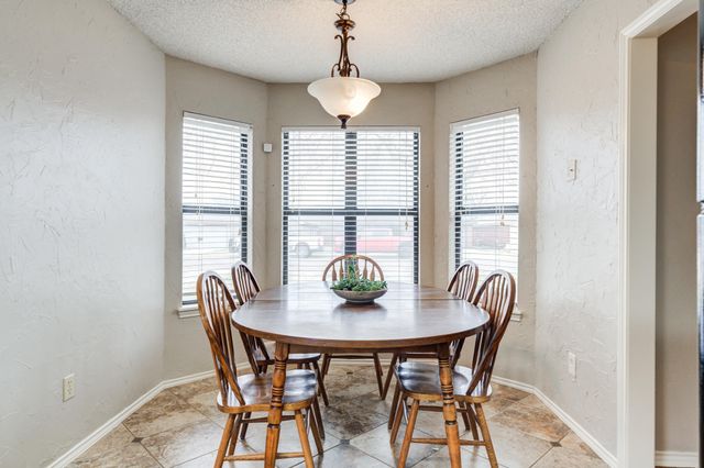 2116 92nd Street, Lubbock, TX 79423