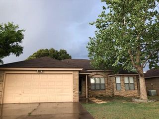 2116 92nd Street, Lubbock, TX 79423