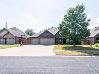 1613 Rock Street, Bentonville, AR 72712