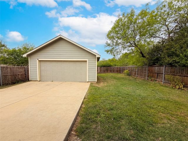1716 Birdell Street, Fort Worth, TX 76105
