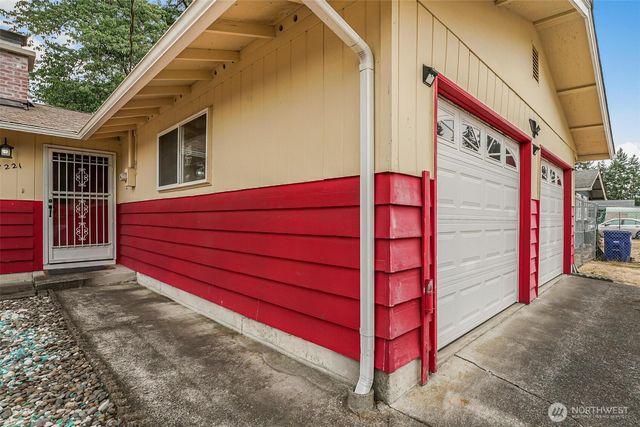 17221 13th Avenue Ct E, Spanaway, WA 98387