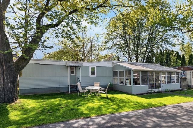 1529 Buffalo Road, Gates, NY 14624