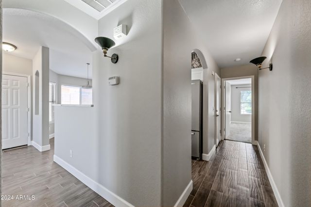 2075 S PEPPERTREE Drive, Gilbert, AZ 85295