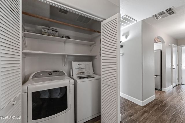 2075 S PEPPERTREE Drive, Gilbert, AZ 85295