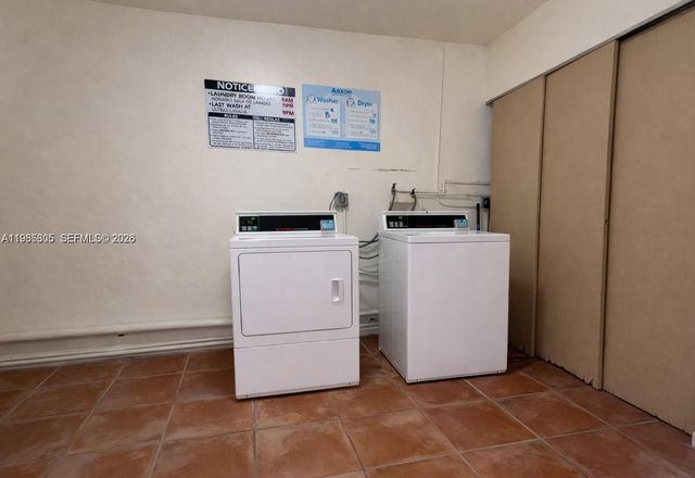 9467 SW 76th St Q3, Miami, FL 33173