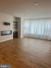 13547 SAYWARD BLVD #67, Herndon, VA 20171