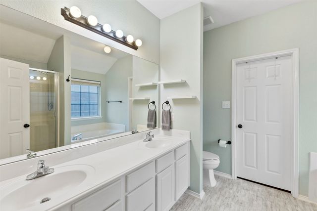 804 Tyler Court, Burleson, TX 76028