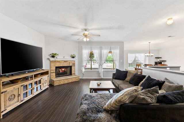 804 Tyler Court, Burleson, TX 76028