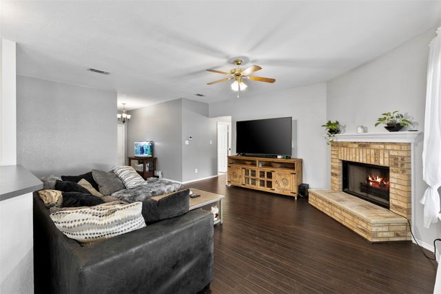 804 Tyler Court, Burleson, TX 76028