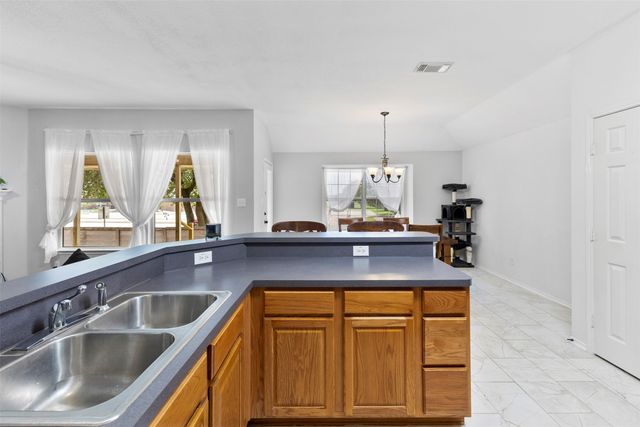 804 Tyler Court, Burleson, TX 76028