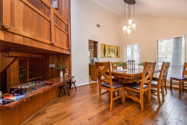 26 Memory Lane, The Woodlands, TX 77380