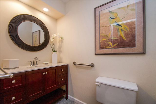 26 Memory Lane, The Woodlands, TX 77380