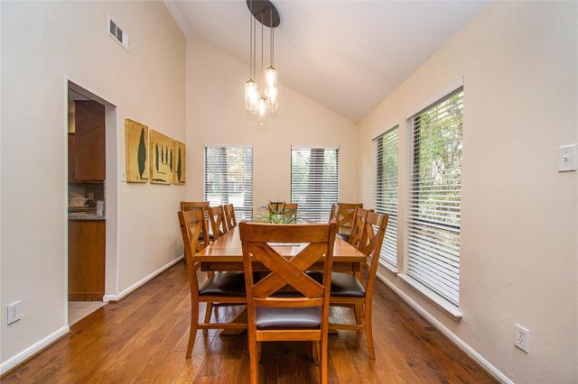 26 Memory Lane, The Woodlands, TX 77380