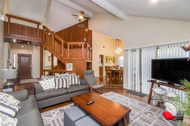 26 Memory Lane, The Woodlands, TX 77380