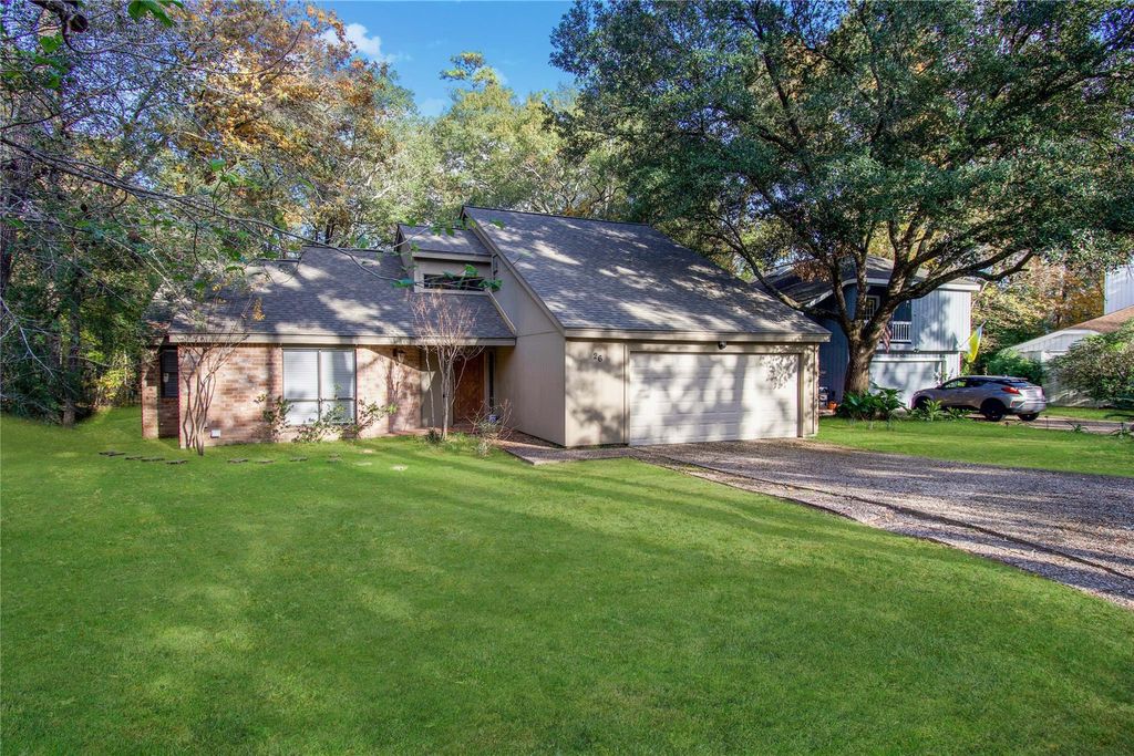 26 Memory Lane, The Woodlands, TX 77380