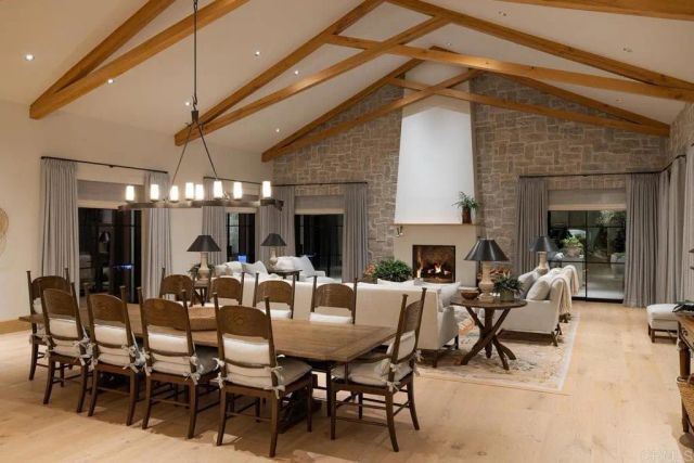 17845 Via de Fortuna, Rancho Santa Fe, CA 92067