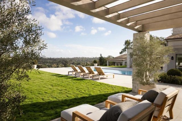 17845 Via de Fortuna, Rancho Santa Fe, CA 92067
