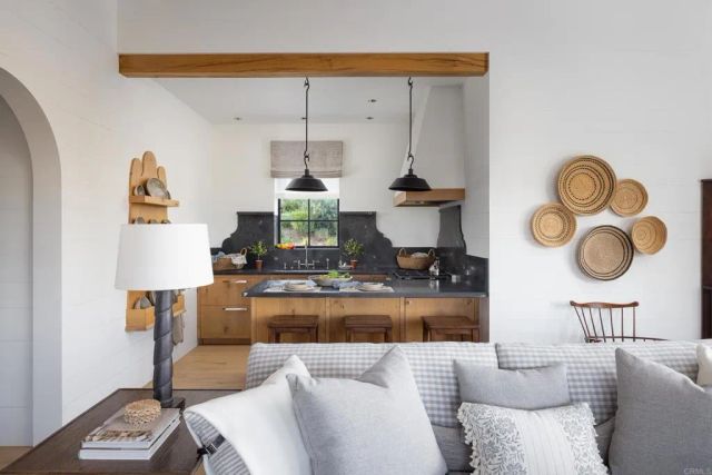 17845 Via de Fortuna, Rancho Santa Fe, CA 92067
