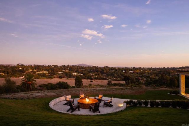 17845 Via de Fortuna, Rancho Santa Fe, CA 92067