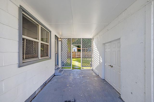 901 W Las Olas Boulevard, Fort Lauderdale, FL 33312