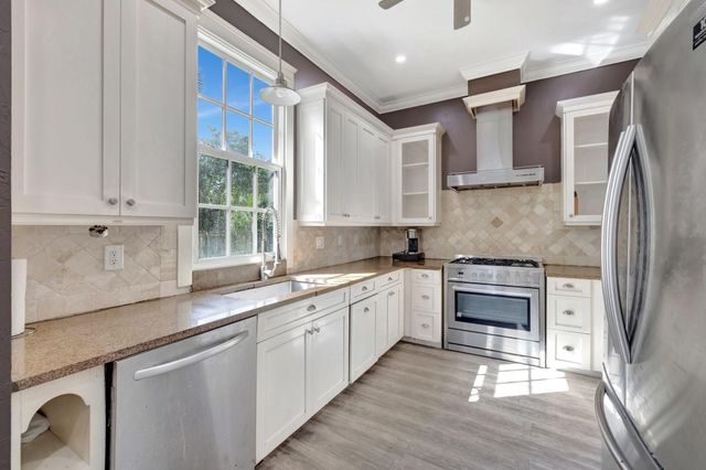 901 W Las Olas Boulevard, Fort Lauderdale, FL 33312