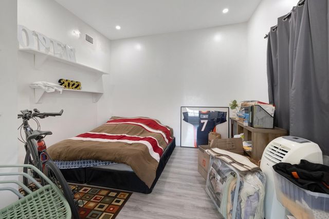 901 W Las Olas Boulevard, Fort Lauderdale, FL 33312