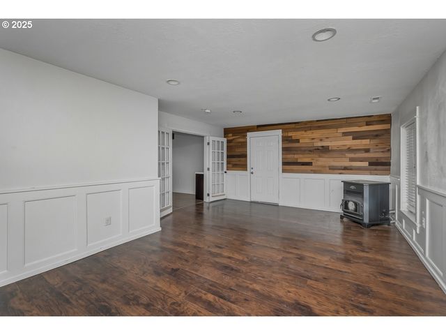 16290 S RIVERVIEW Rd, Molalla, OR 97038