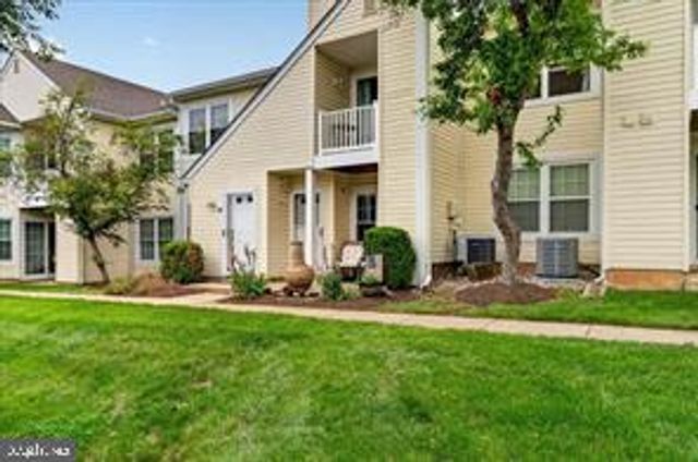 41021 COOPERS PL, Holland, PA 18966