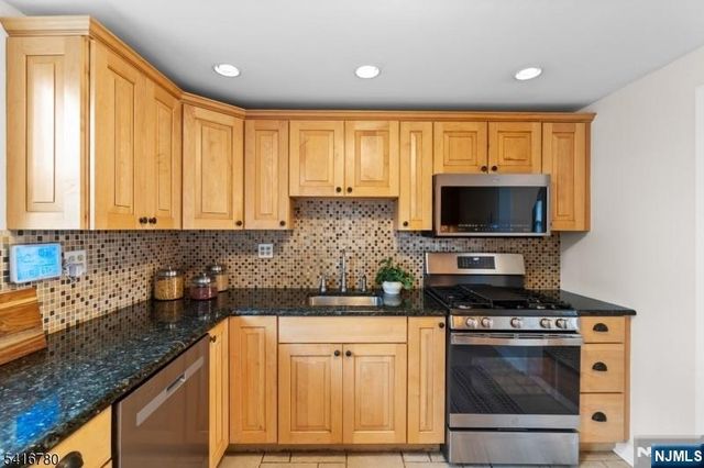 9 Saint Charles Avenue, West Caldwell, NJ 07006