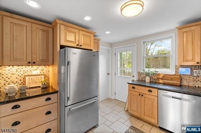 9 Saint Charles Avenue, West Caldwell, NJ 07006