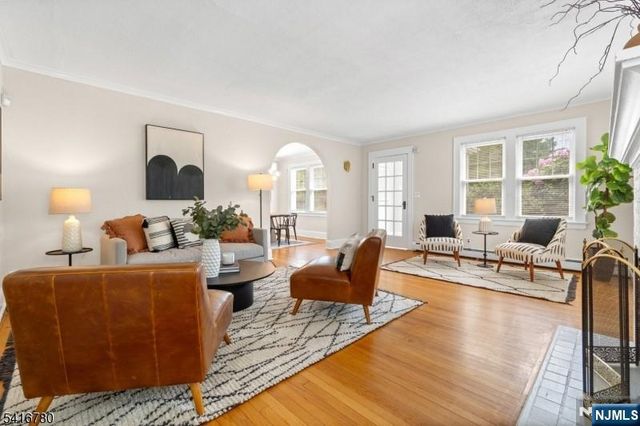 9 Saint Charles Avenue, West Caldwell, NJ 07006