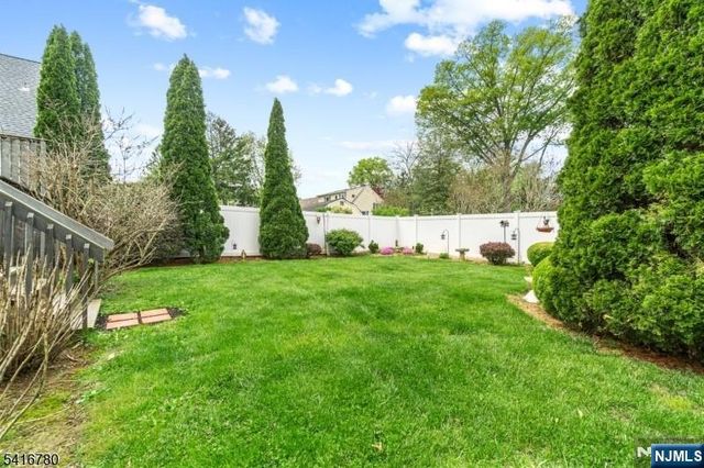 9 Saint Charles Avenue, West Caldwell, NJ 07006