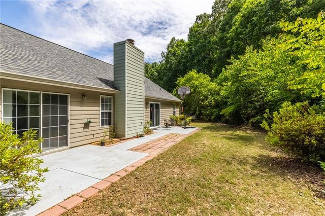 670 Riverside Walk Crossing, Sugar Hill, GA 30518