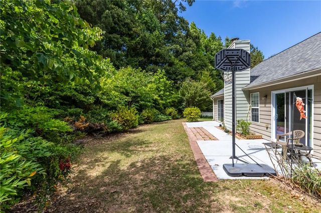 670 Riverside Walk Crossing, Sugar Hill, GA 30518